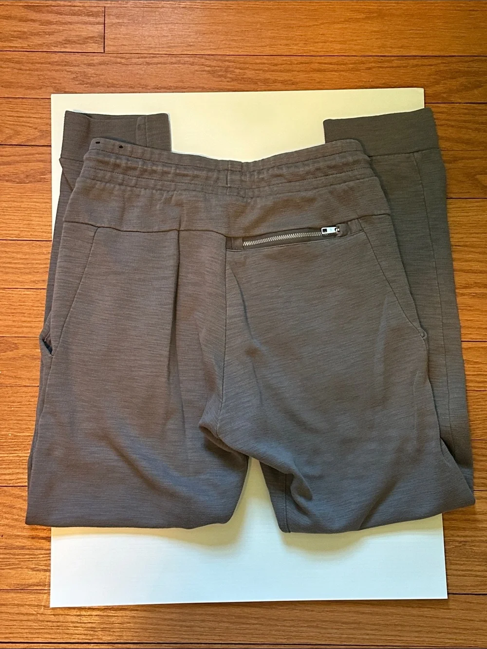 Nike Men’s Charcoal Gray Jogger Sweatpants